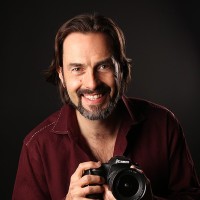 Peter James