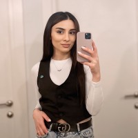 Roza Yakhanyan