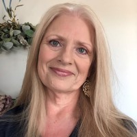 Lori Ellard, LICSW