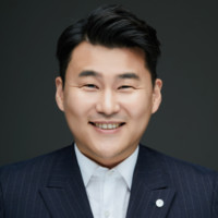 Hongpyo Lee
