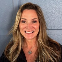 Kelly McGinnis