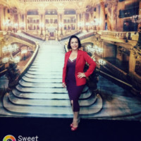 Claudia Lacerda Funcionária