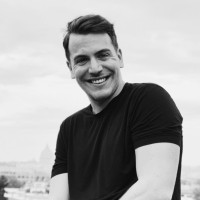 Victor Poneleit