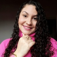 Paula Cristina Santos
