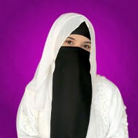 Amna Khan