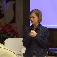 Anna J Manternach