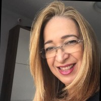 Renata Oliveira Santos