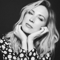 Beth Riesgraf