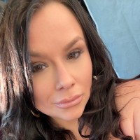Kelly R.