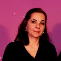 Helena Santos
