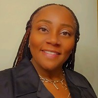Toye Johnson, Rhia
