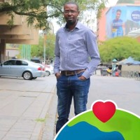 Xolani Dibakoane