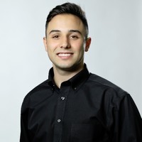 Salvador Ulloa, Cem, Eit