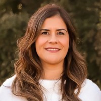 Liz Huizar, Ais, Cisr