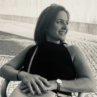 Laura Tovar Lova