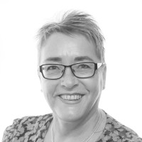 Paula Warren