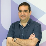 Alberto R.