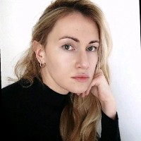 Ana Ambražuk