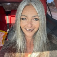Elaine Joly