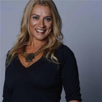 Lia Gonçalves