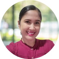 Rezelle R.