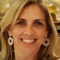Isabel Chiconelli Gomes Casqueiro