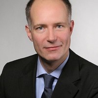 Dr. Jochen Reichardt