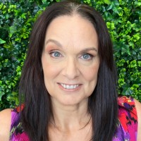 Angela Hauser