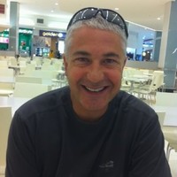 Andrew Holmes