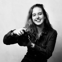 Loes M.