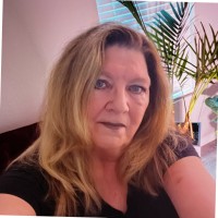 Debbie V.