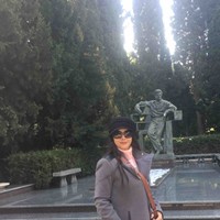Roxana Kia