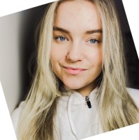 Naomi De Lottinville