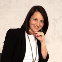 Noémi Tihanyi, CMC
