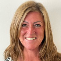 Kim Howarth-Robertson