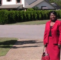 Gloria Calhoun