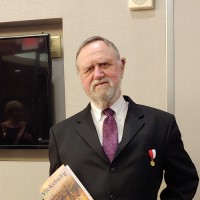 Dr. Sandy Mitcham