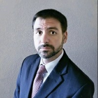 Robert Vega