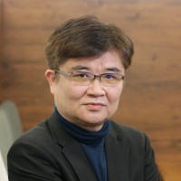 代慶達也