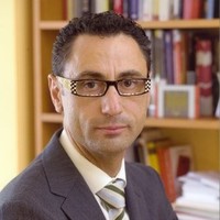 Carlos Alonso de Linaje