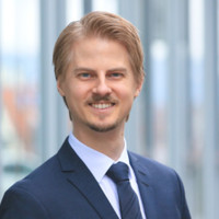 Dr. Daniel Groninger