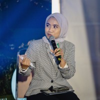Yasmin S.