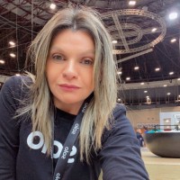 Luciana Mendes Mil Homens