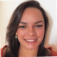 Débora Caroline Oliveira Guimarães
