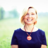 Lorraine Hirst