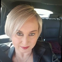 Laura Hills