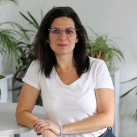 Heni Korsós