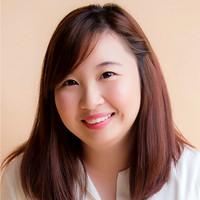 Stephanie Lee