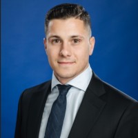 André Esmaili