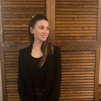İdil Özgöz, Mba